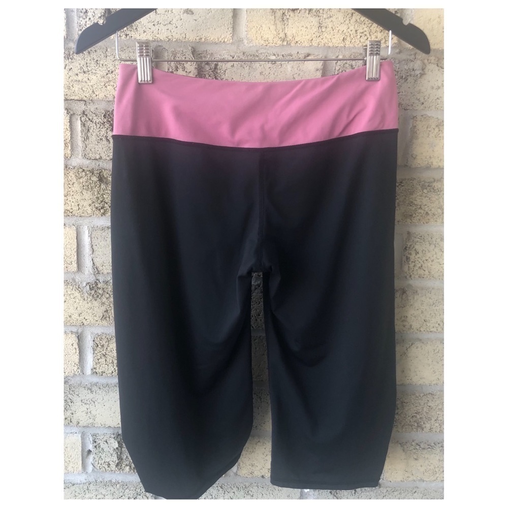 LULULEMON Ruched Straight-Leg Crop - Picture 2 of 5